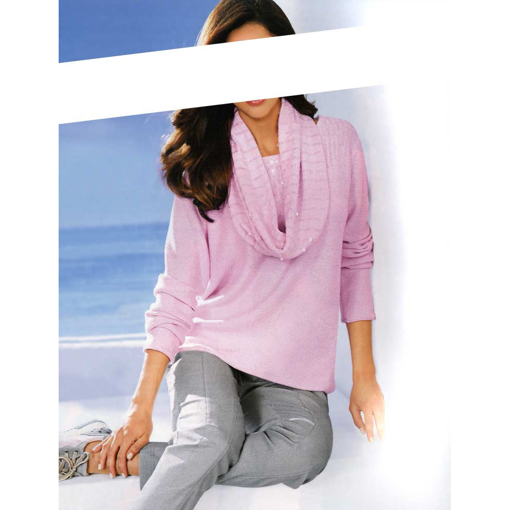 Designer-Pullover + Schal rosé
