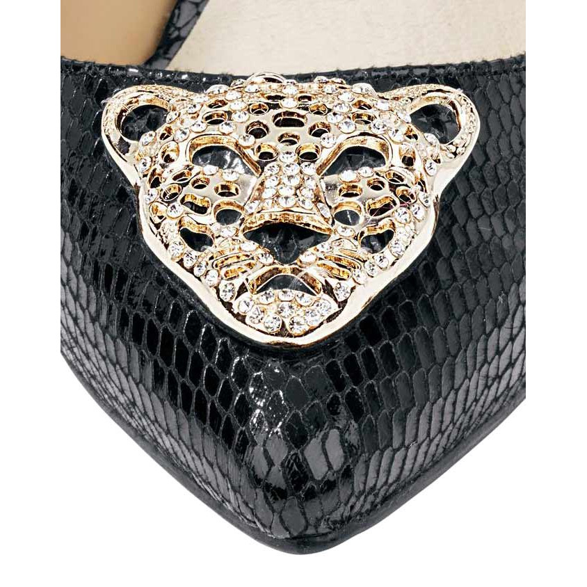 Pumps with ornament black