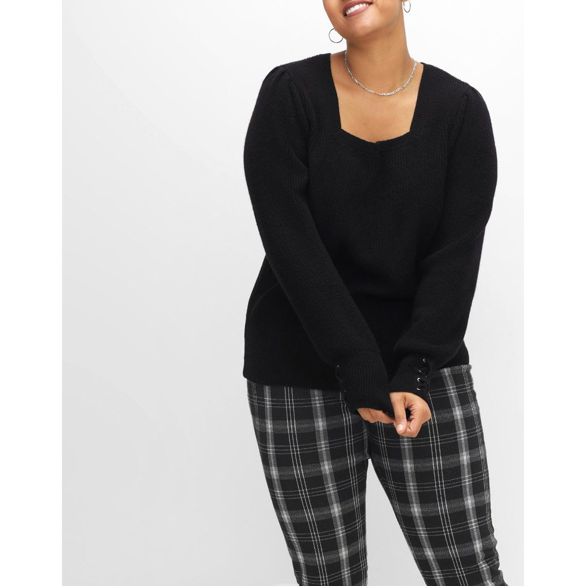 Pullover m.Schmuckschnürung schwarz