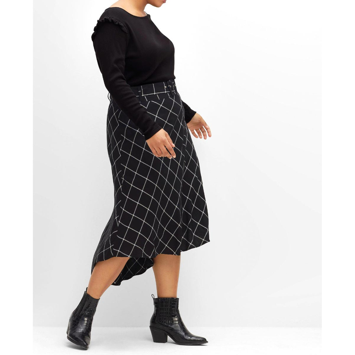 Langarmshirt mit Rüschen an der Schulter schwarz