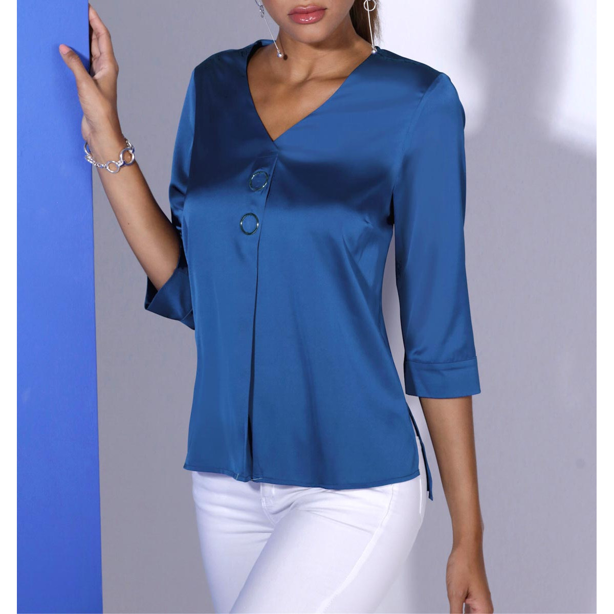 Satinbluse m. Zierring royalblau