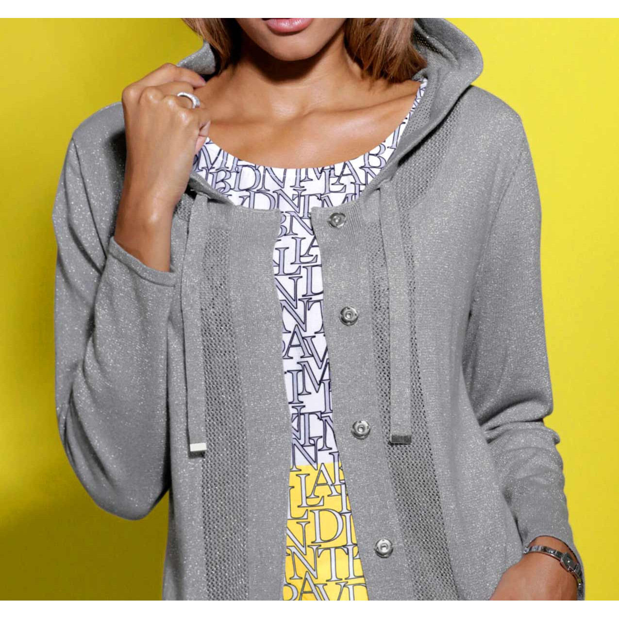Strickjacke m. Kapuze grau-silber