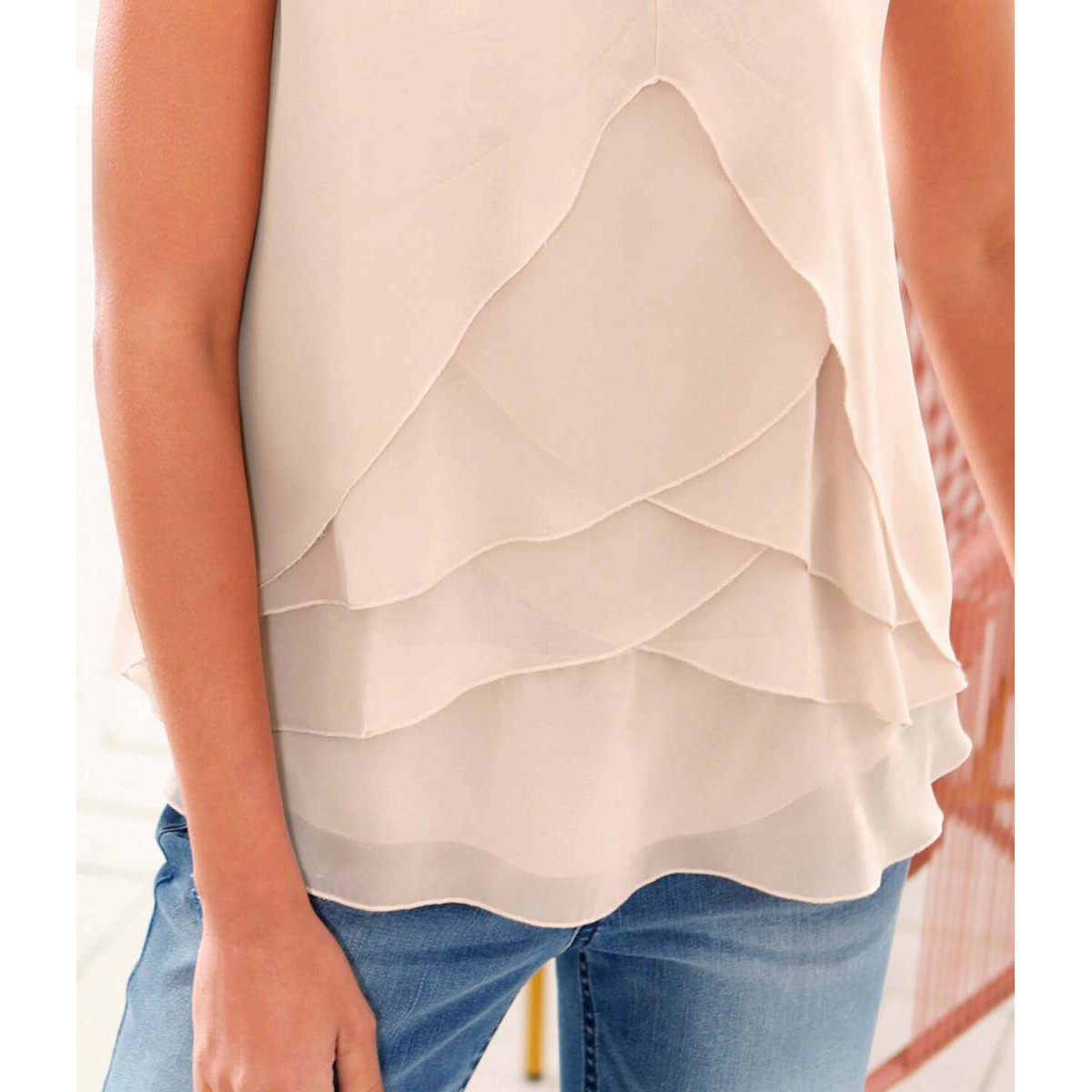 Designer-Lagen-Blusentop m. Volants puder