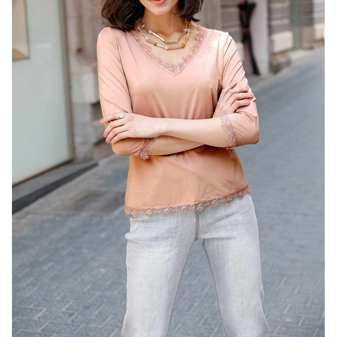 Shirt m. Spitze nude