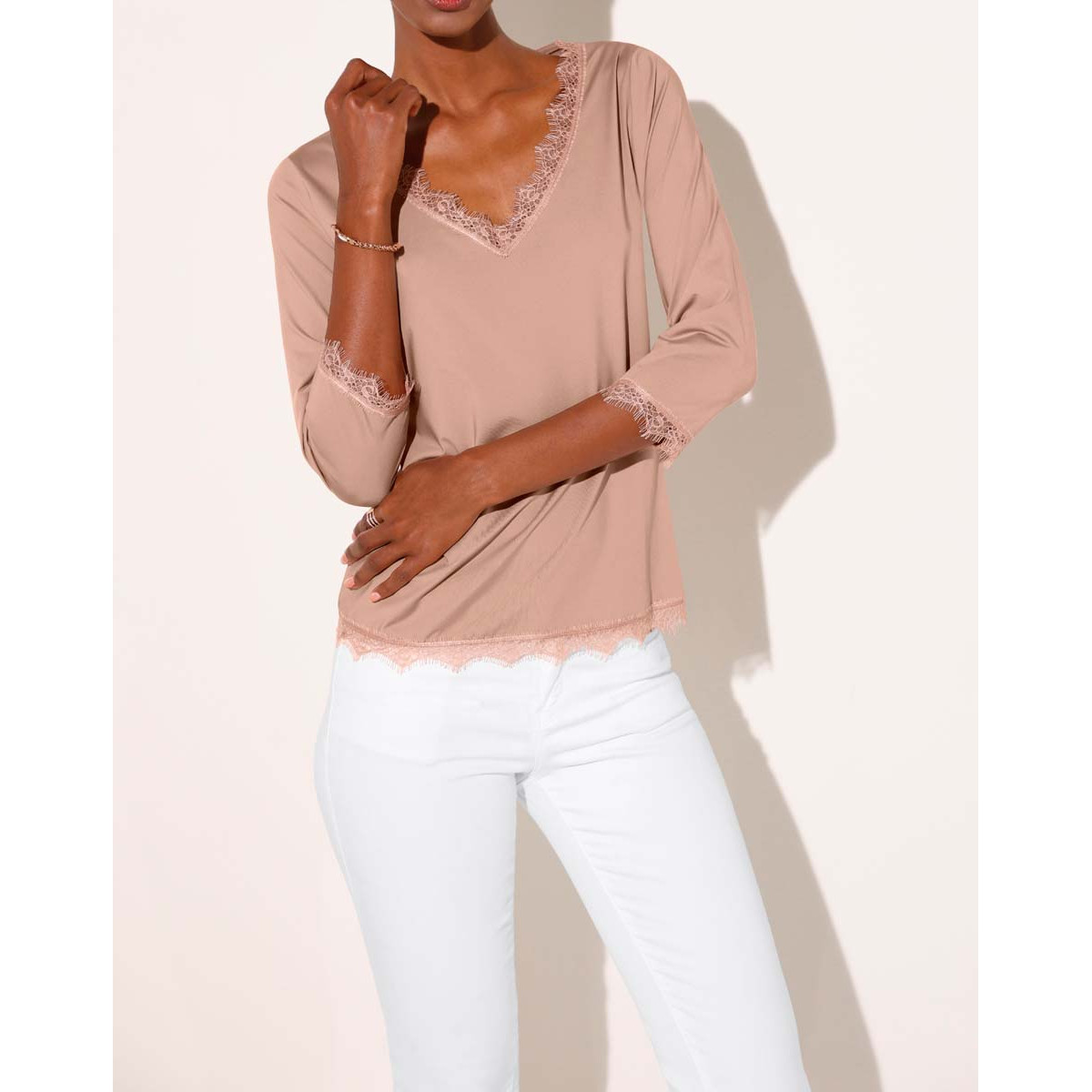 Shirt m. Spitze nude