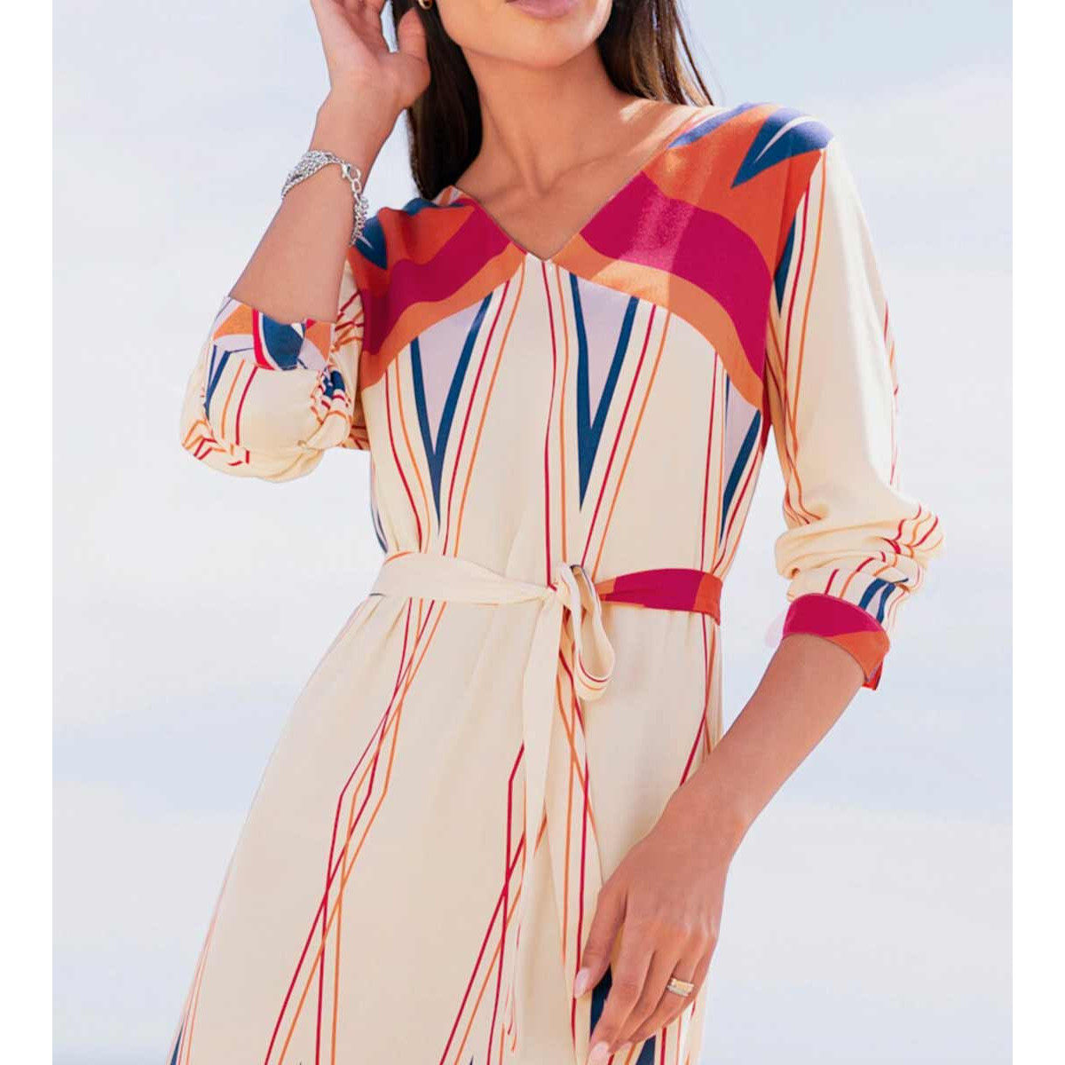 Designerkleid m. Gürtel champagner-bunt