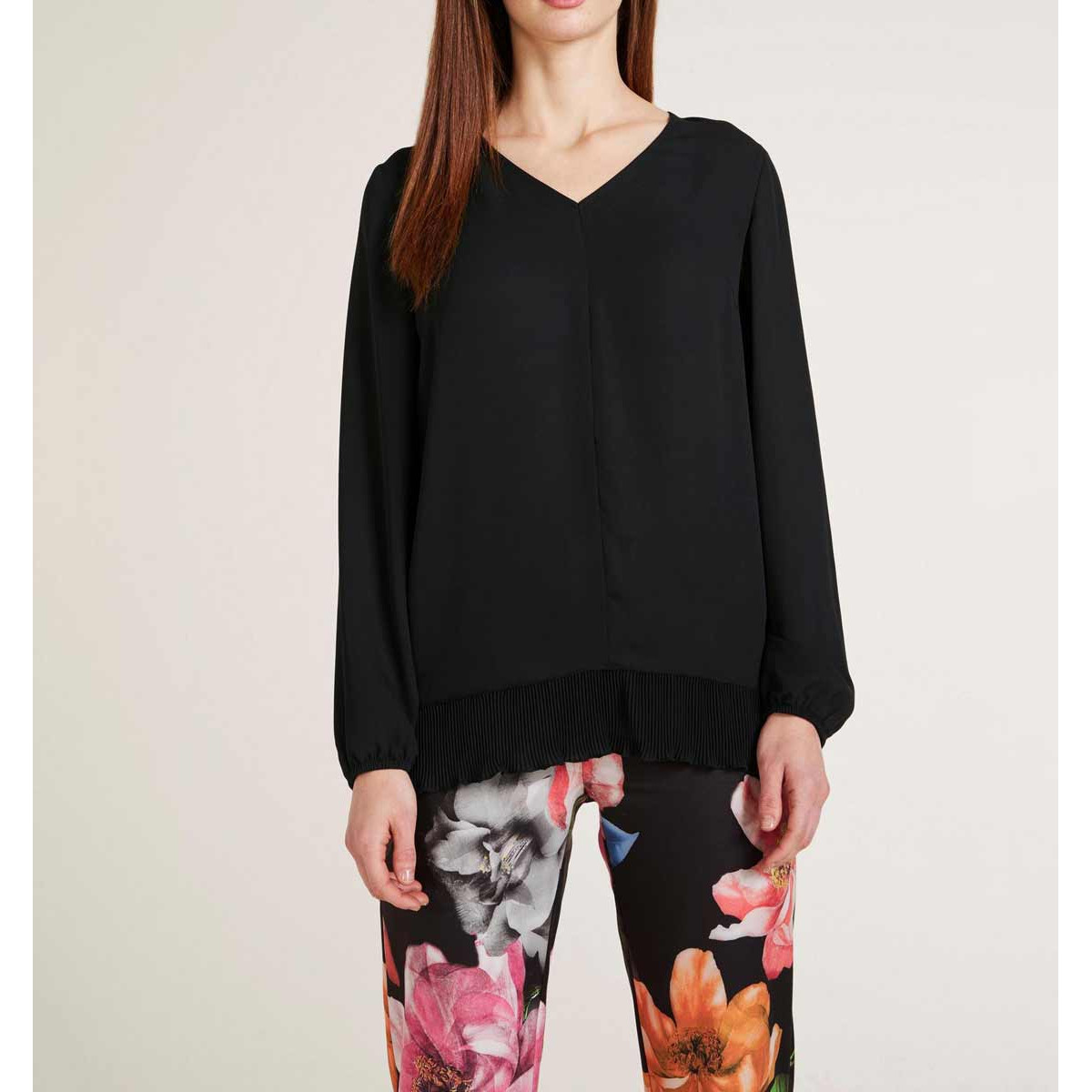 Designer-Bluse m. Plisseesaum schwarz