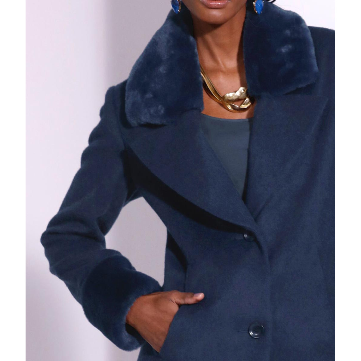 Wolljacke m.Pelz-Imitat-Details marine