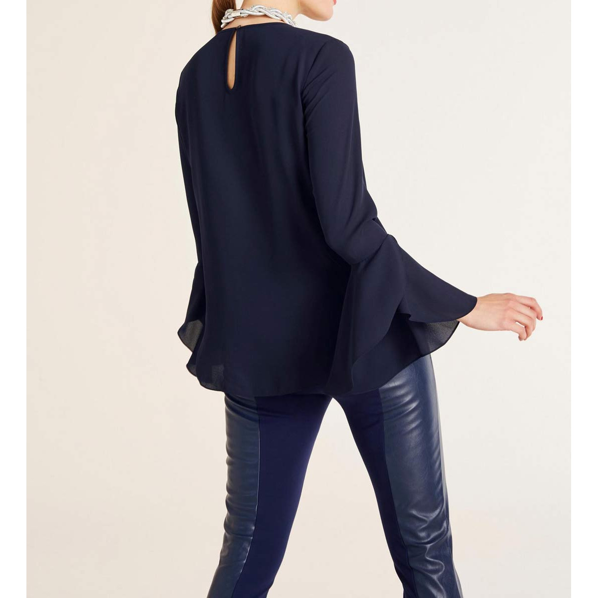 Designer-Bluse m. Volants marine