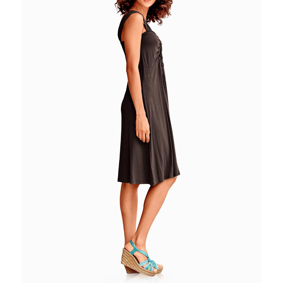 Jerseykleid m. Blumenrossette schokobraun