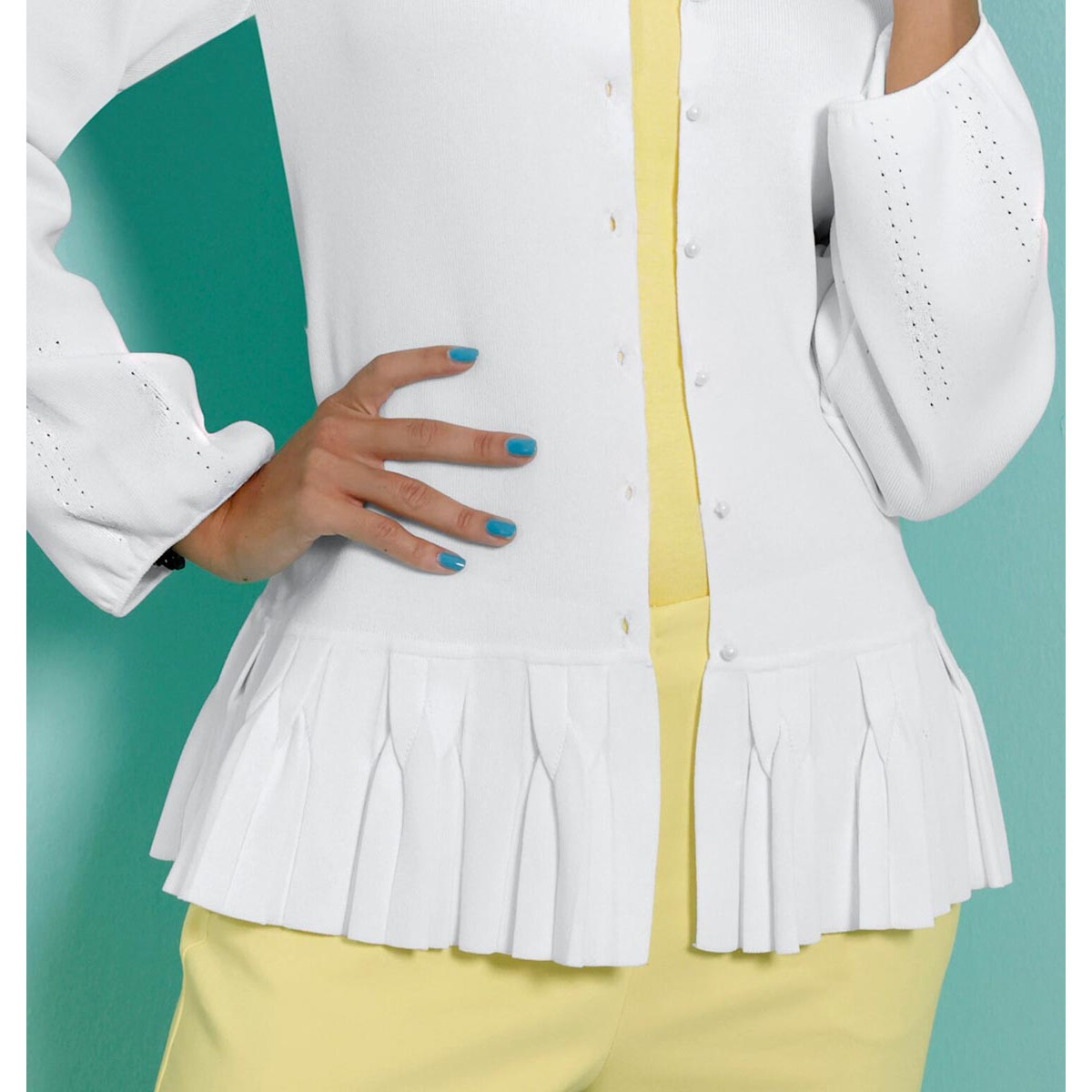 Strickjacke m. Schößchen ecru