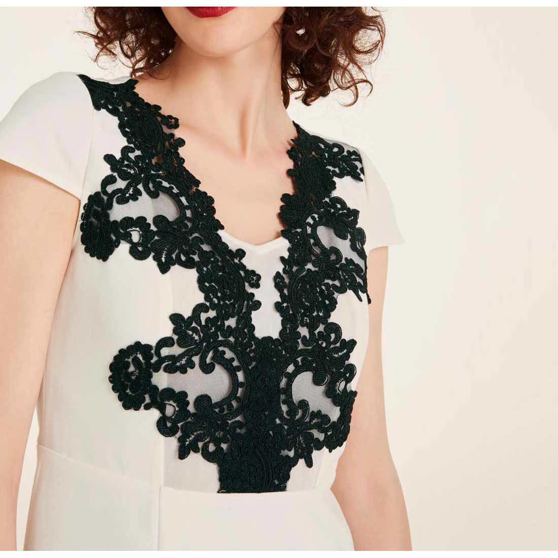 Designer-Spitzenkleid offwhite-schwarz