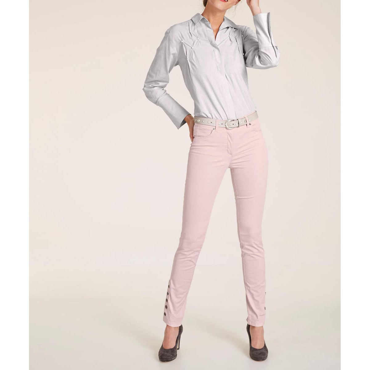 Designer-Bluse m. Perlen grau