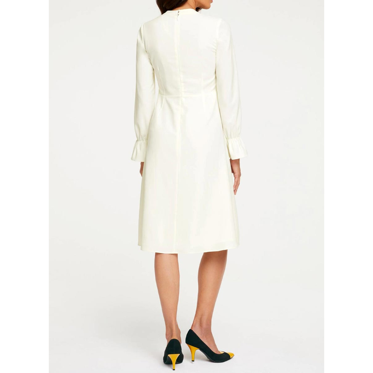 Designer-Kleid m. Cut-Out champagner