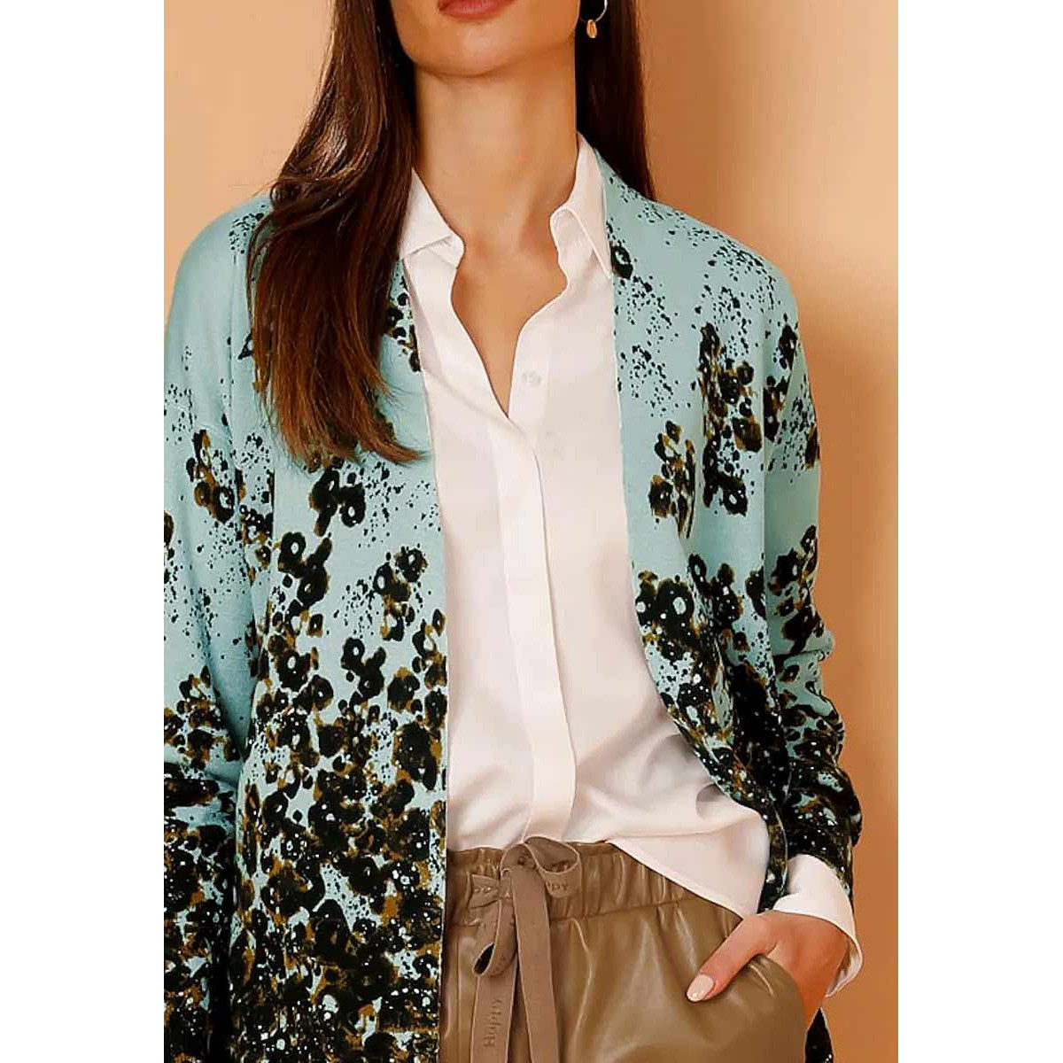 Designer-Strickjacke kalkmint-schwarz