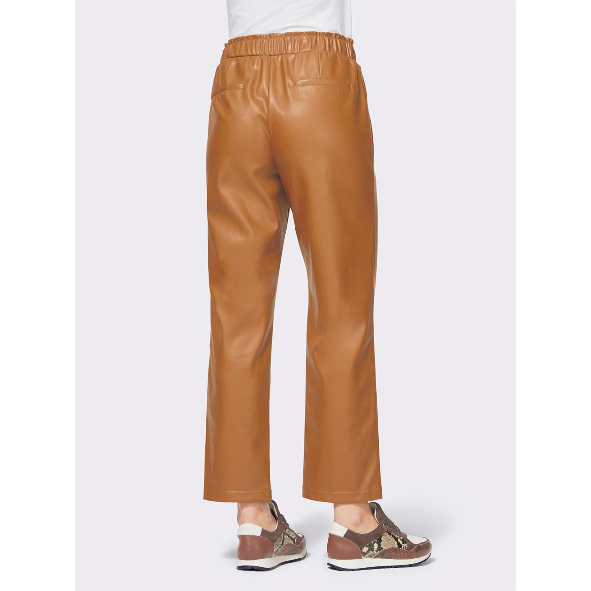 Designer-Lederimitathose m.Bindeband cognac