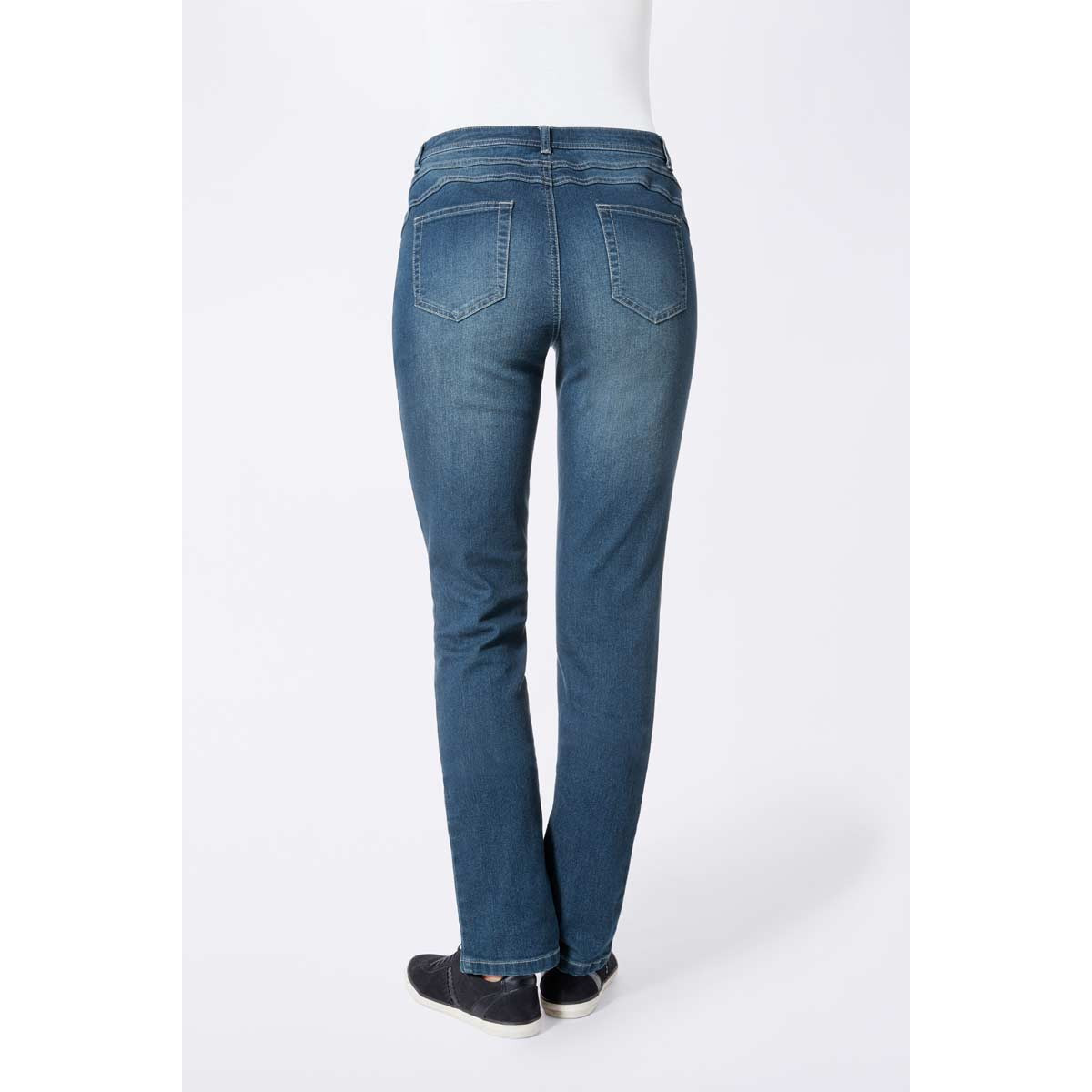 Jeans m. Stickerei blau-used