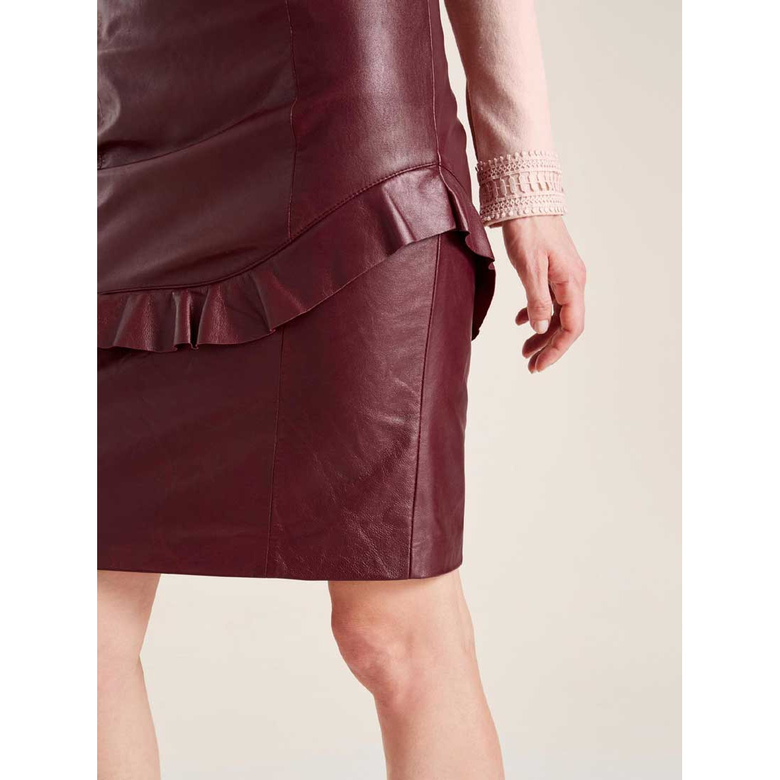 Designer-Lammnappalederrock bordeaux