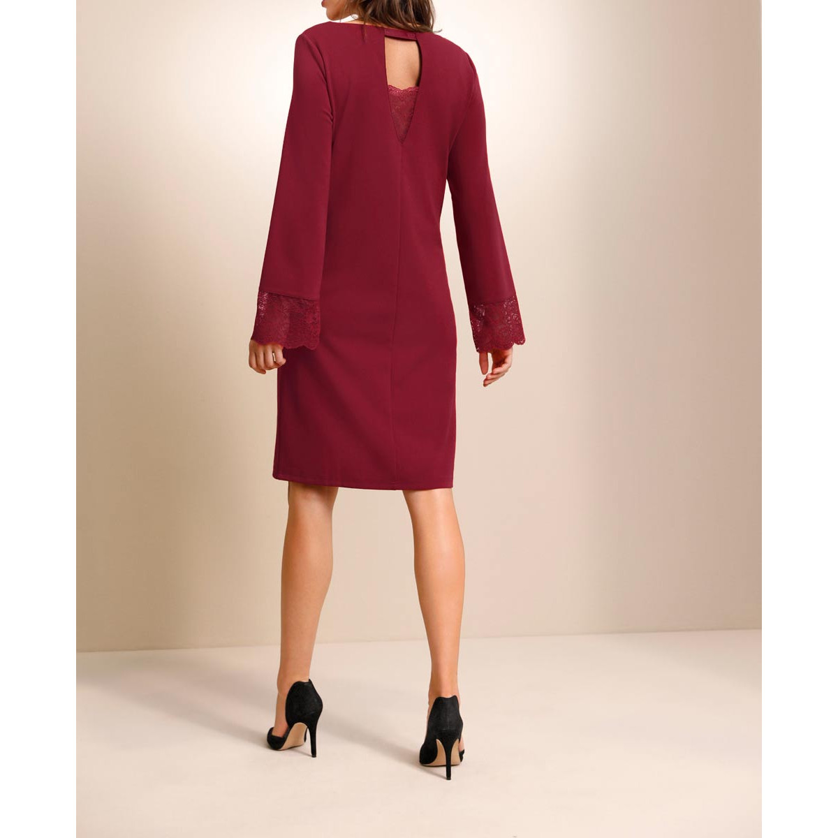 Jerseykleid m. Spitze kirschrot