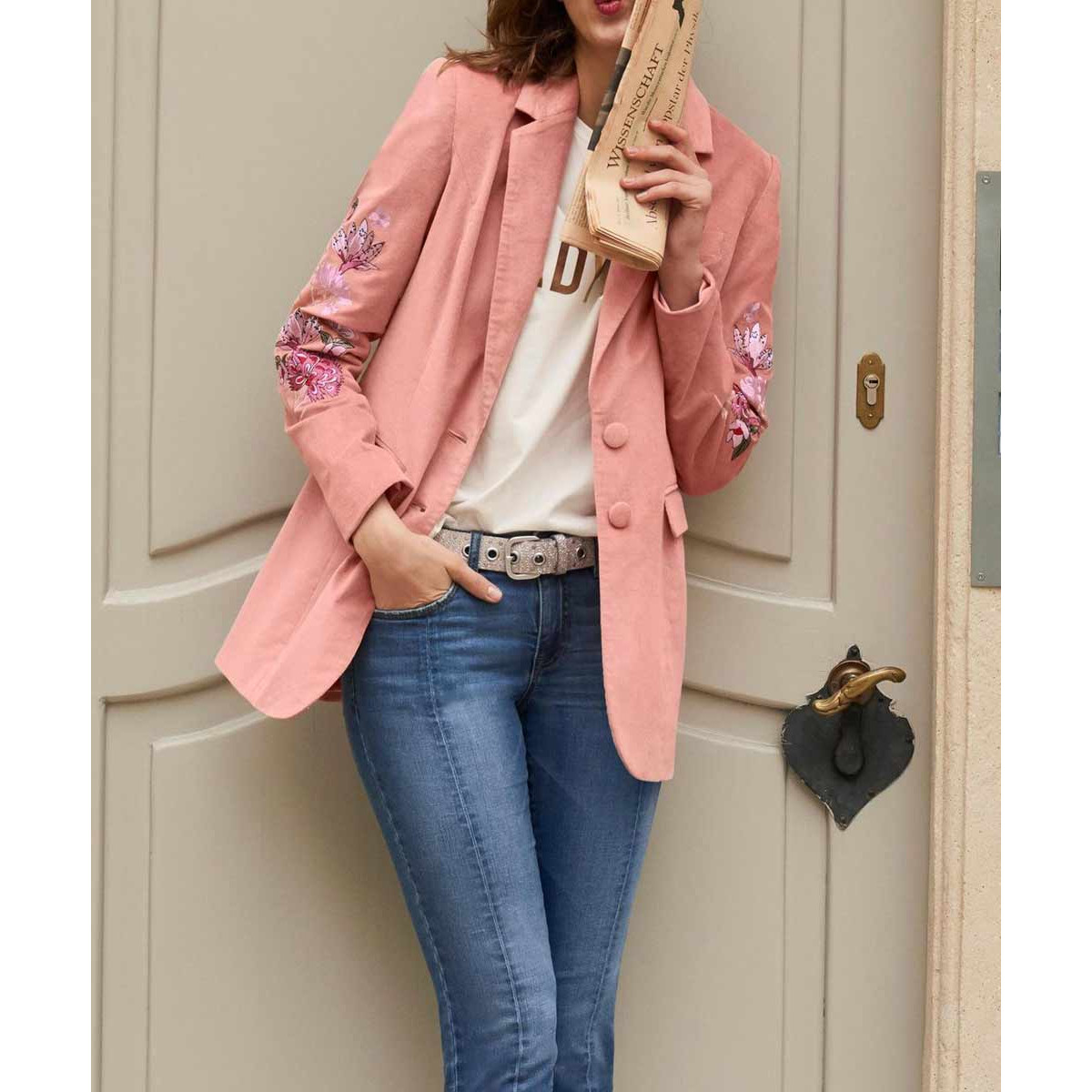 Designer-Samtblazer m. Stickerei rosa