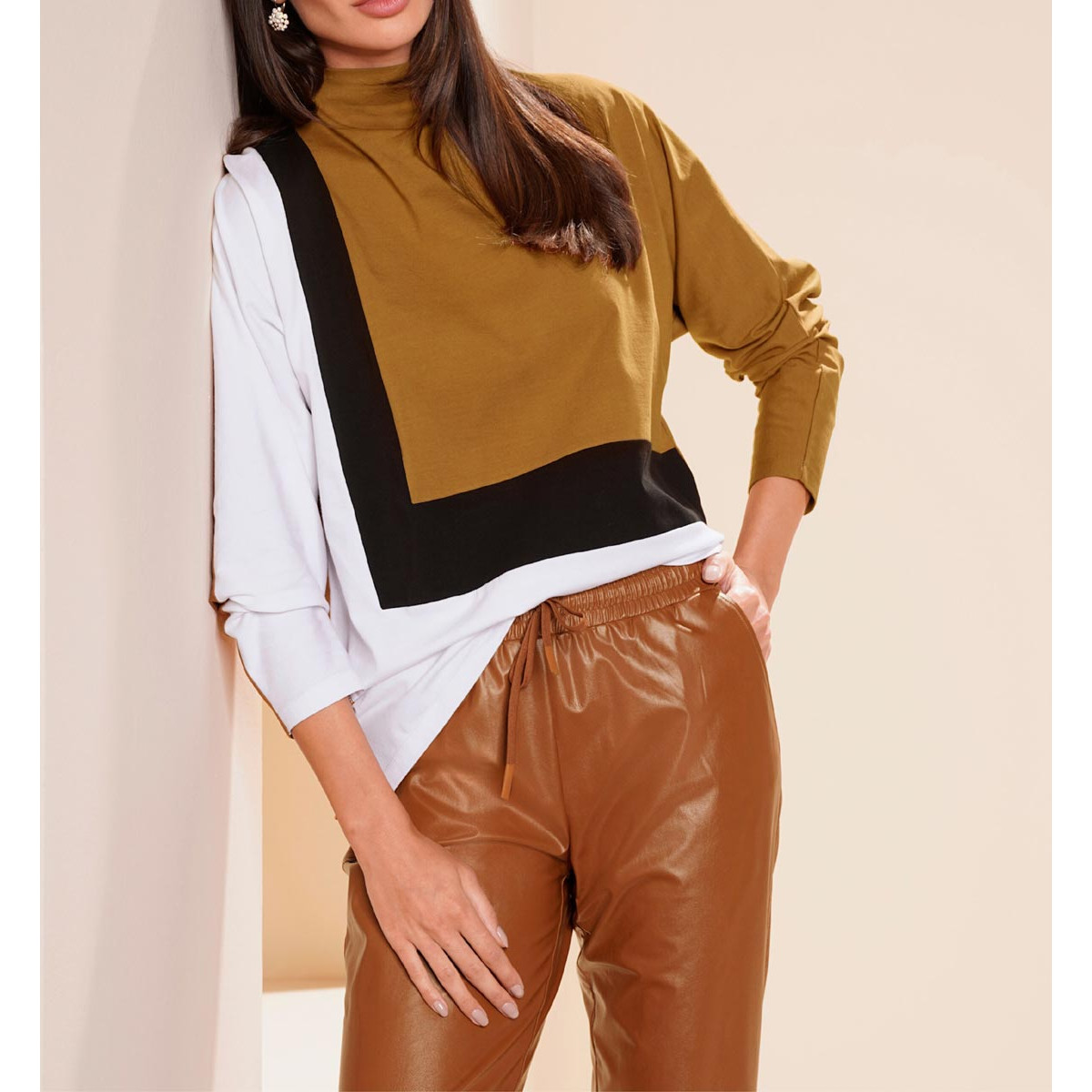 Designer-Lederimitat-Hose cognac