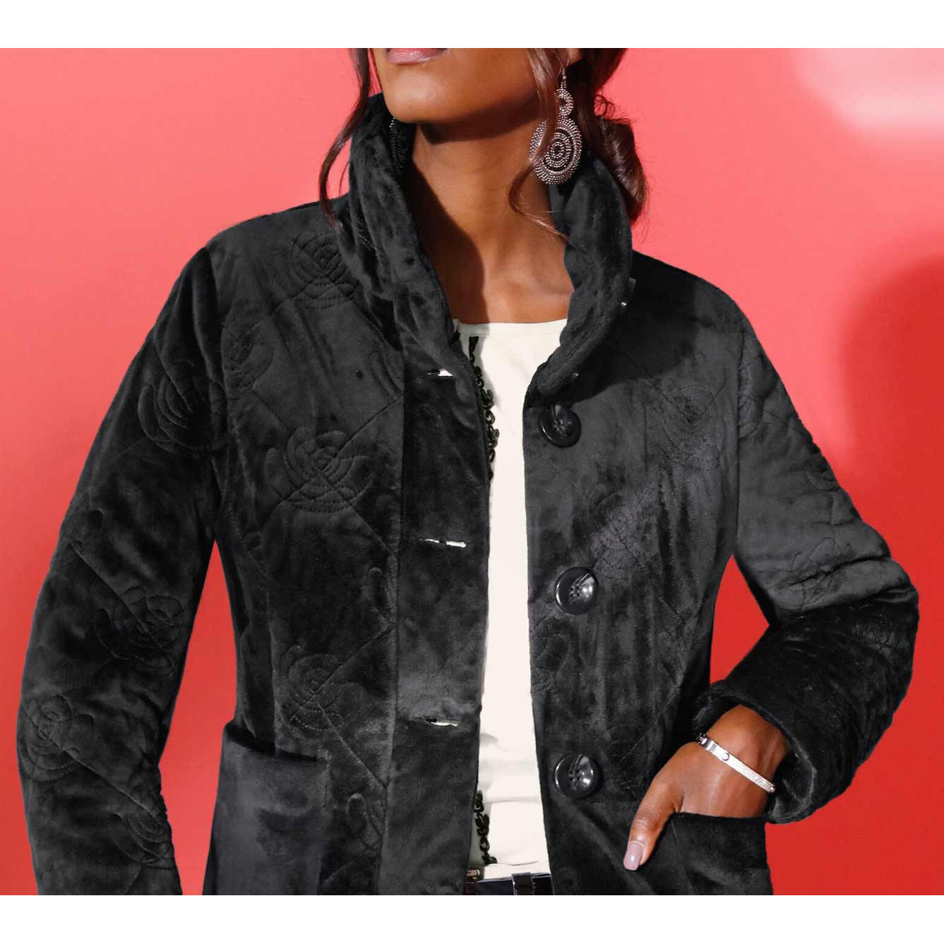 Samt-Steppjacke m.Blüten-Stickereien schwarz