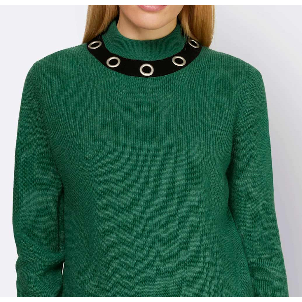 Designer-Pullover m. Zierösen grün