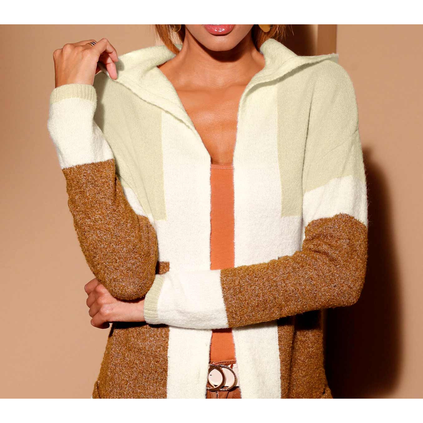 Cardigan m.Kapuze sand-champagner