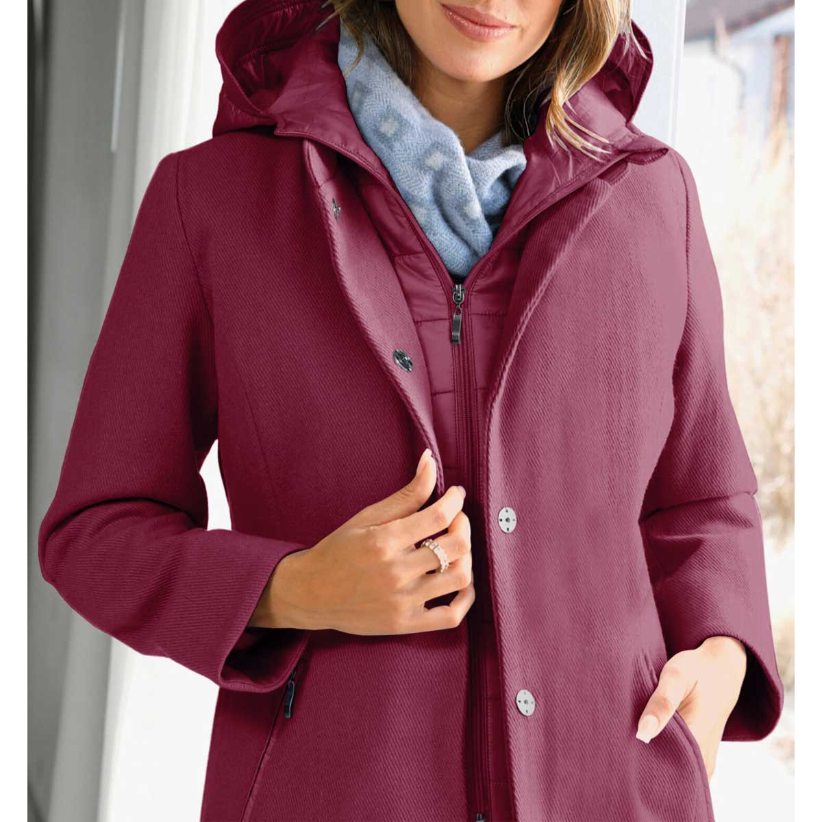 2-in-1-Wolljacke mit Westen-Einsatz bordeaux