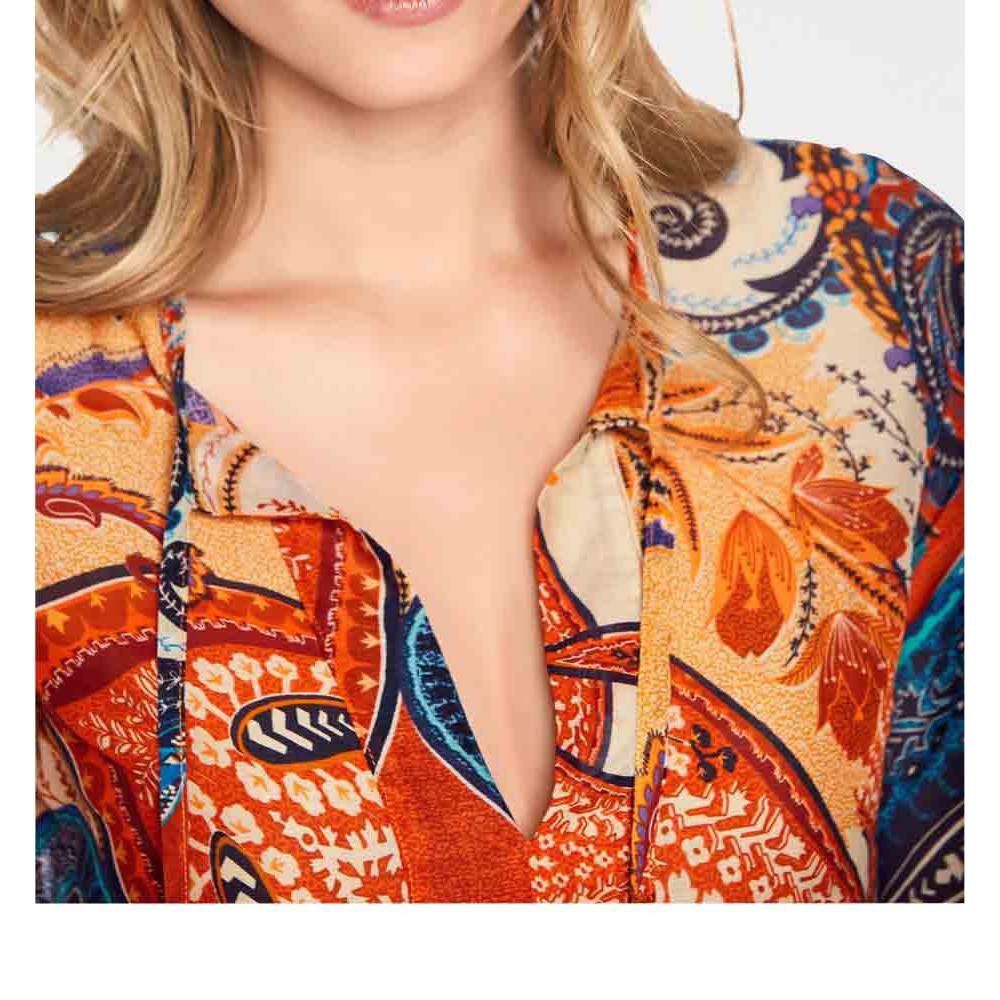 Bluse bunt