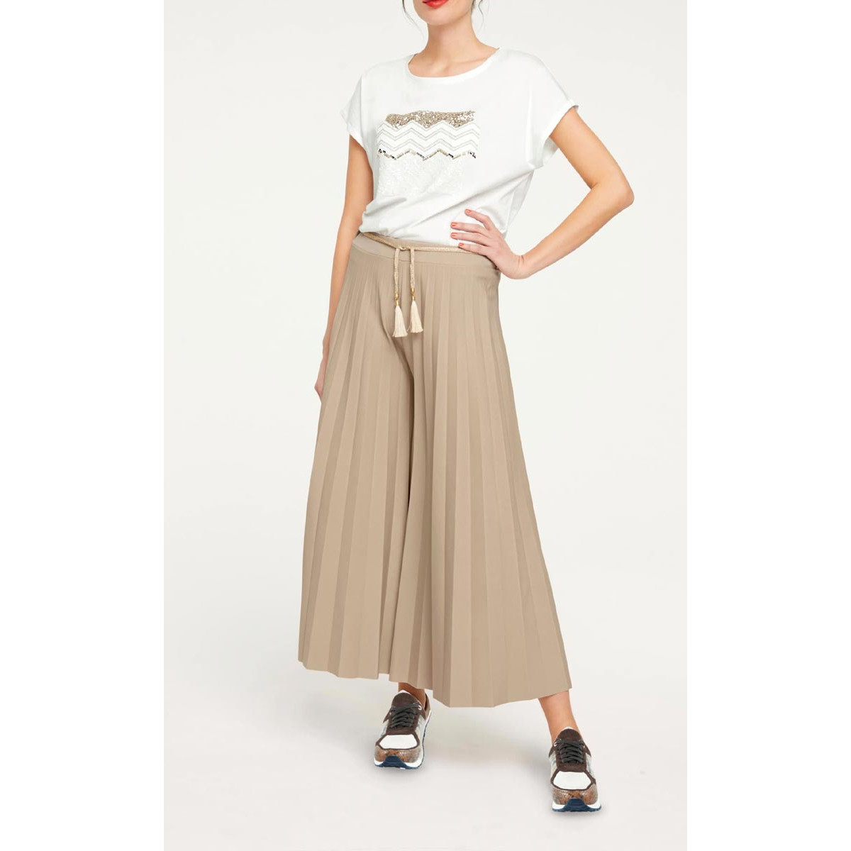 Designer-Shirt m.Paillettenstickerei offwhite