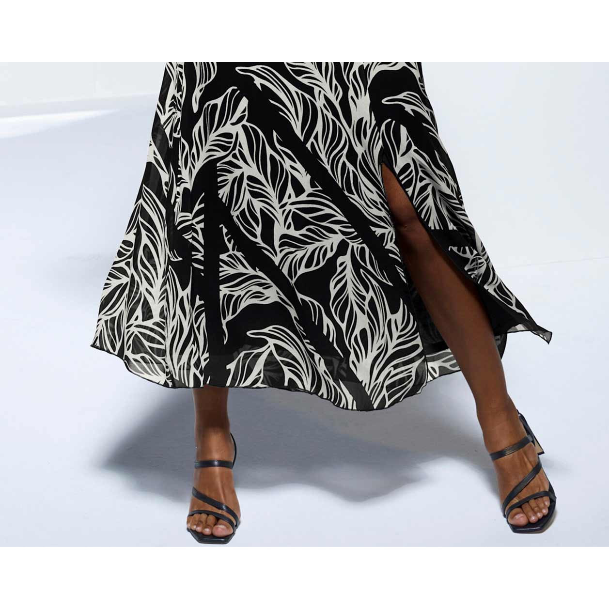 Designer-Druckrock schwarz-ecru