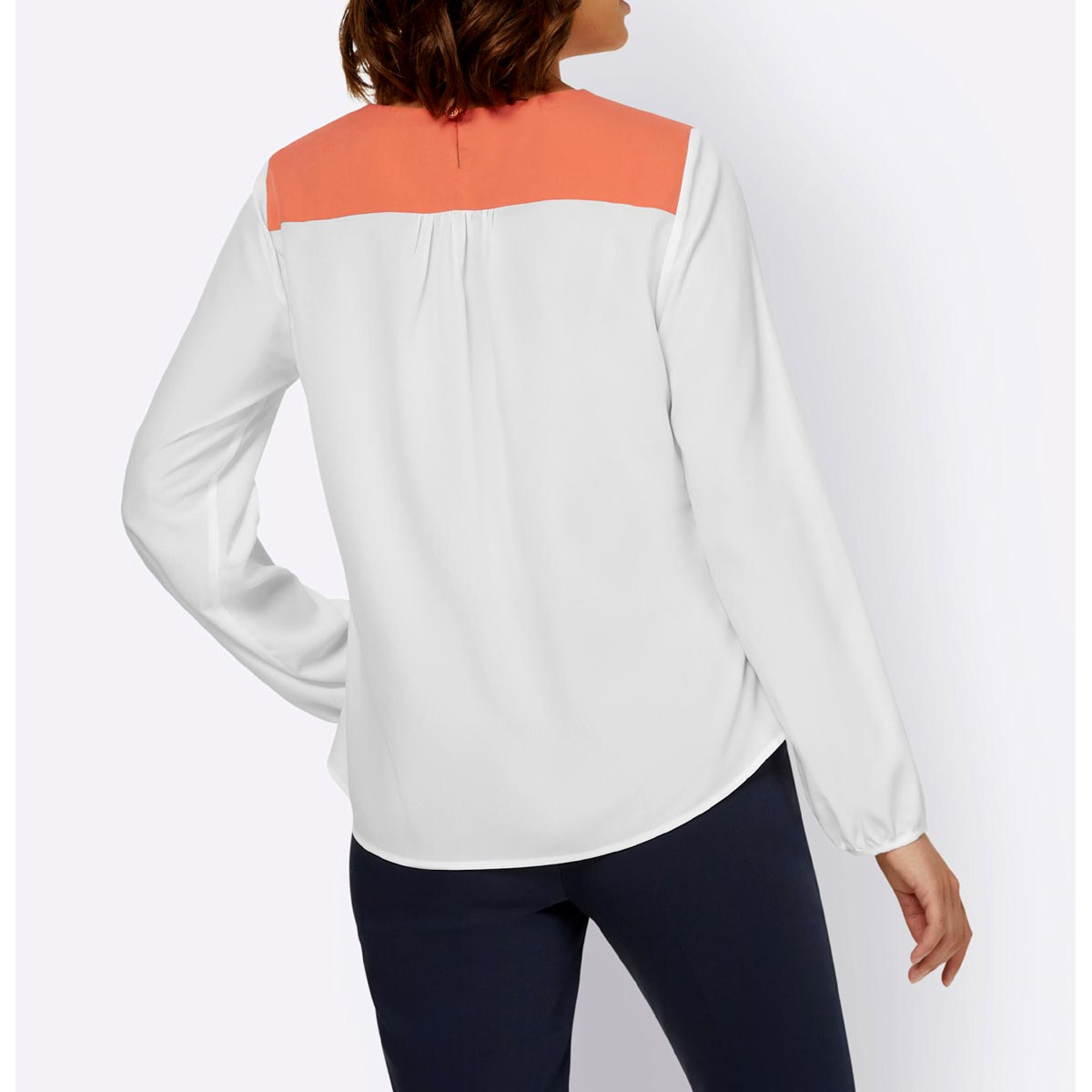 Designer-Bluse m. Cut-out-Detail ecru-mandarine