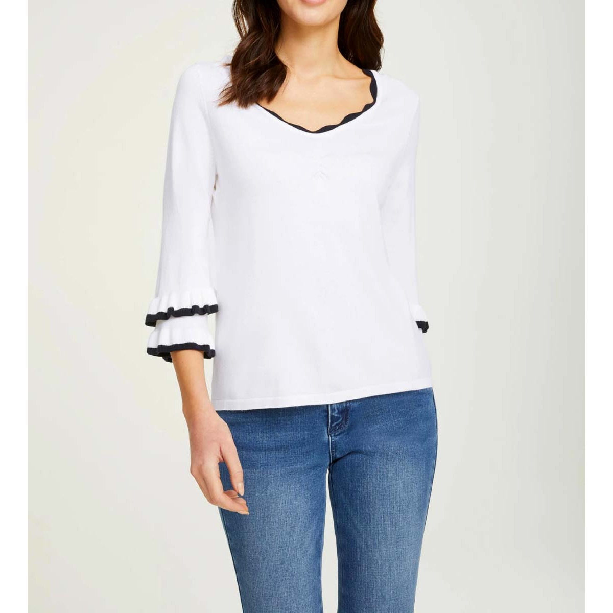 Designer-Pullover m. Volants ecru