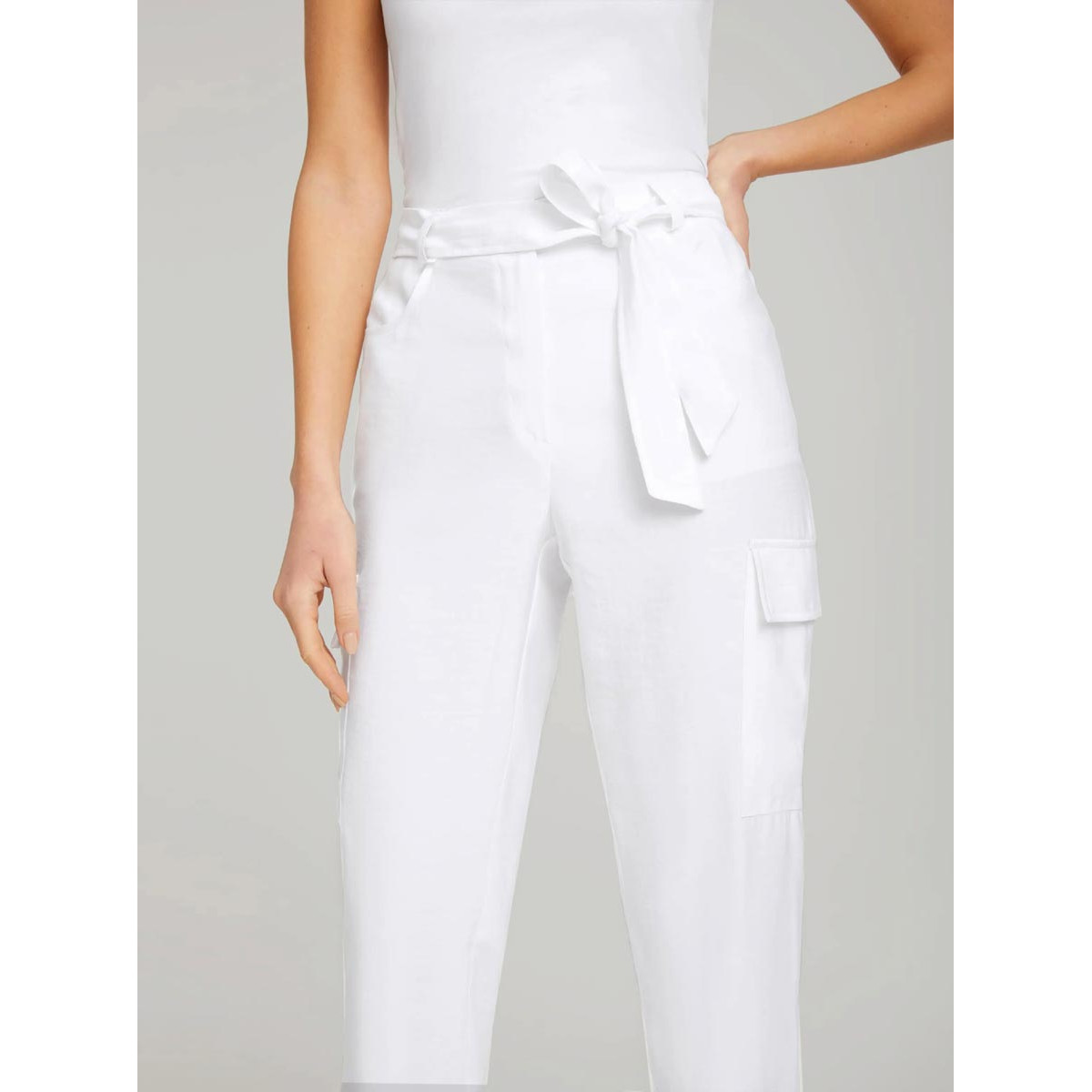 Designer-Cargohose m. Bindegürtel weiß