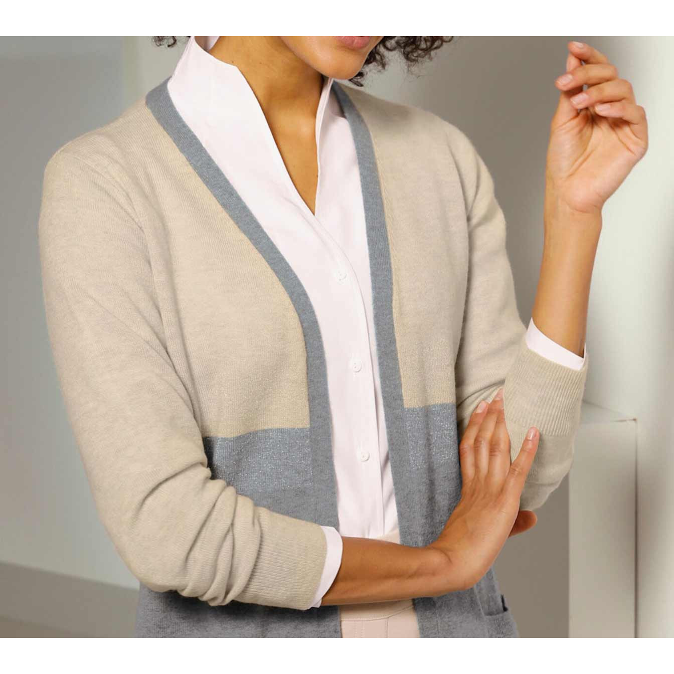 Merino-Kaschmir-Strickjacke elfenbein-steingrau