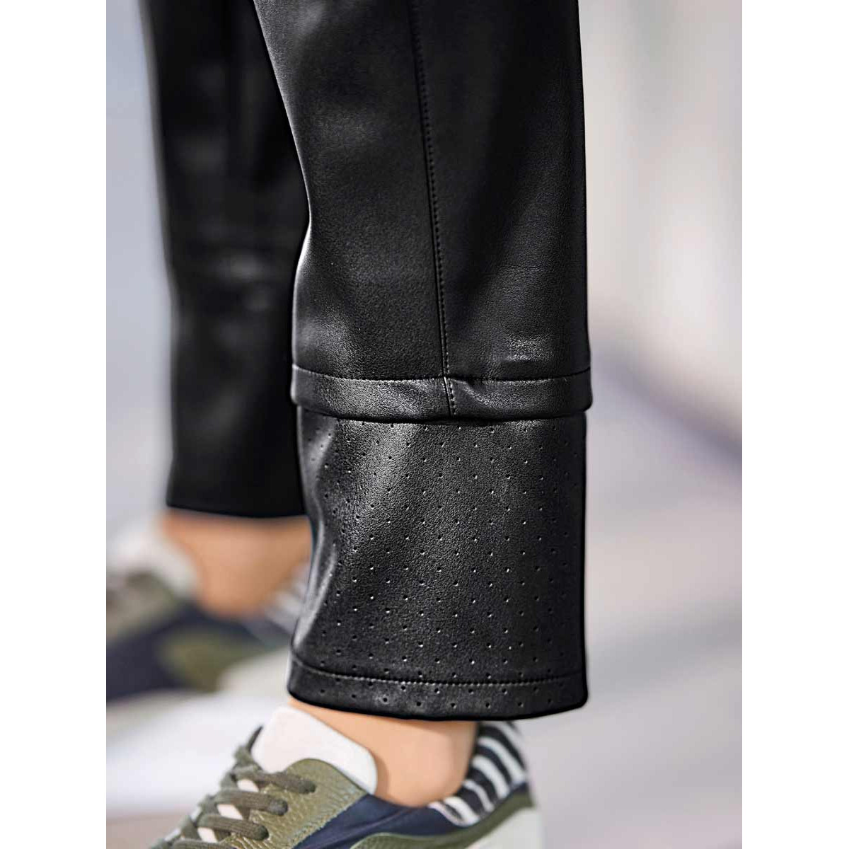 Designer-Lederimitat-Hose schwarz