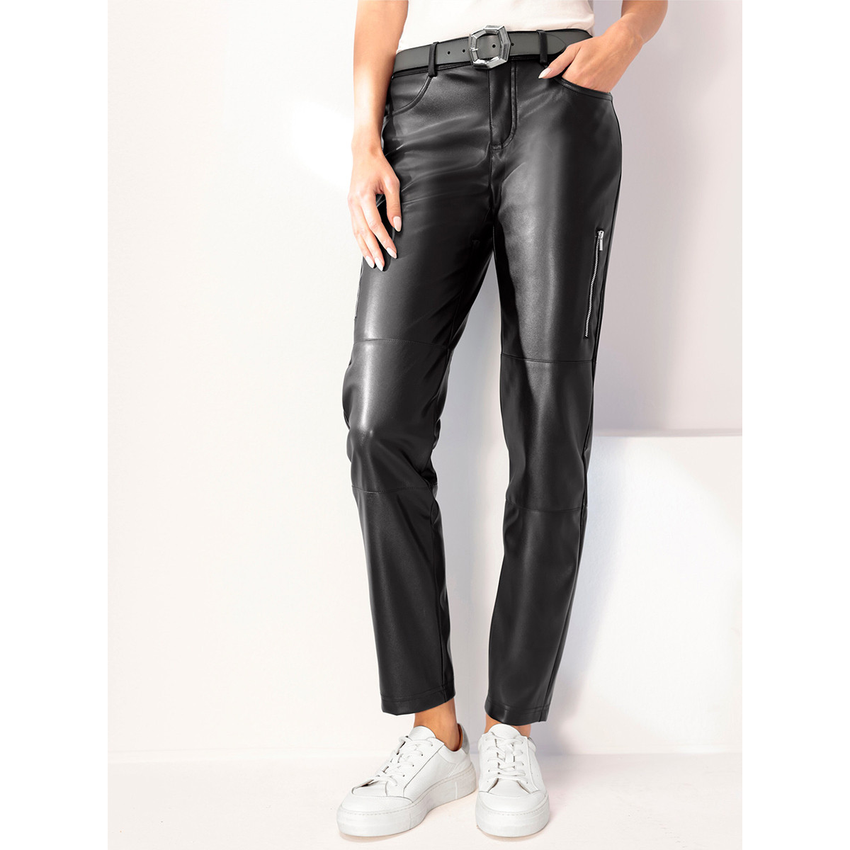 Lederimitathose m. Zipper-Details schwarz